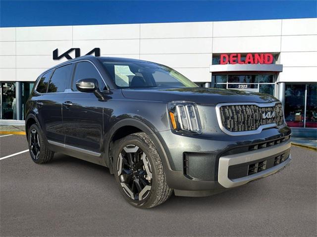 used 2023 Kia Telluride car, priced at $39,690