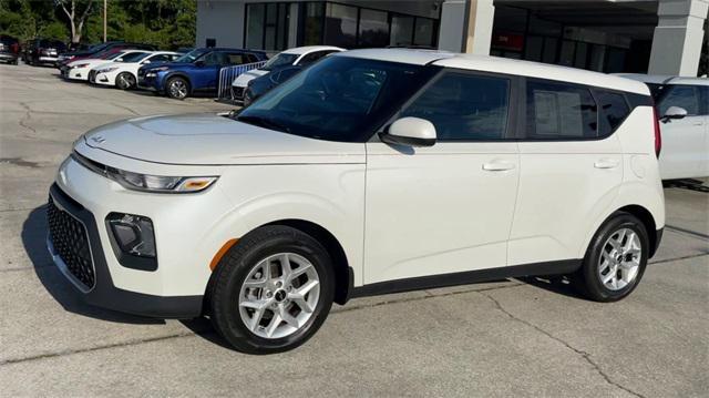 used 2022 Kia Soul car, priced at $17,650