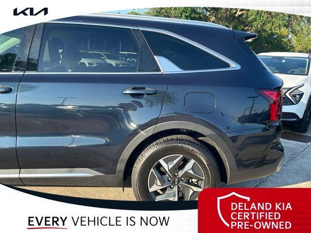 used 2021 Kia Sorento Hybrid car, priced at $26,997