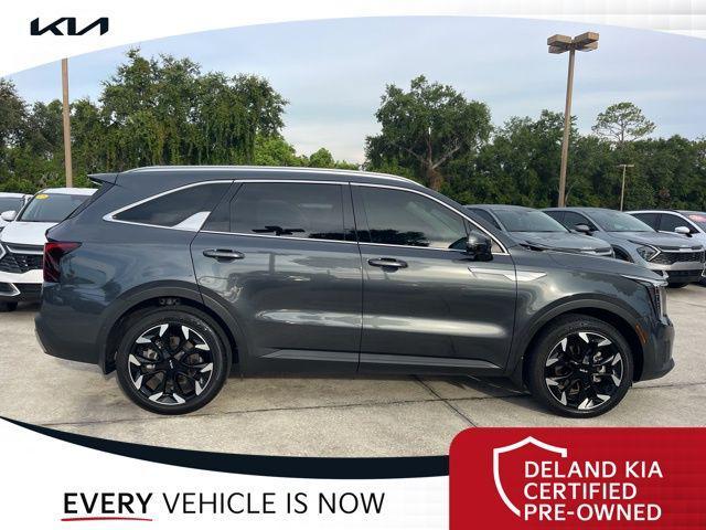 used 2024 Kia Sorento car, priced at $33,059