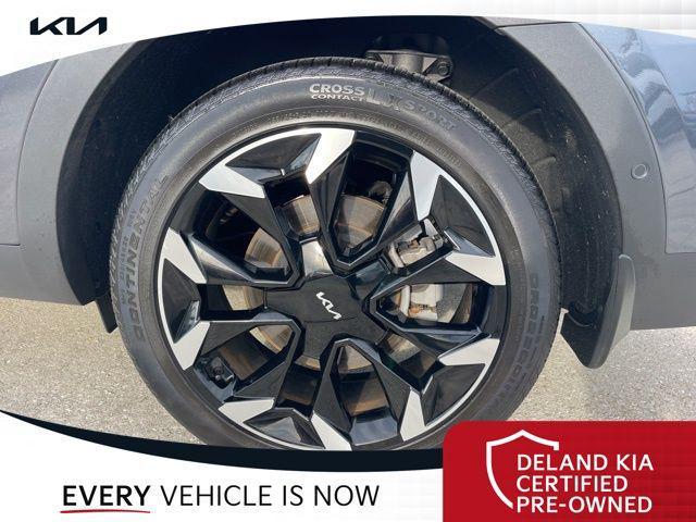used 2024 Kia Sorento car, priced at $33,059