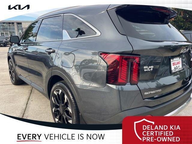 used 2024 Kia Sorento car, priced at $33,059