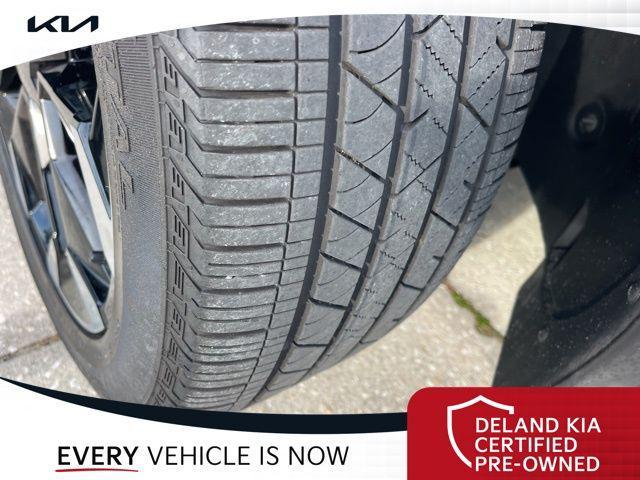 used 2024 Kia Sorento car, priced at $33,059