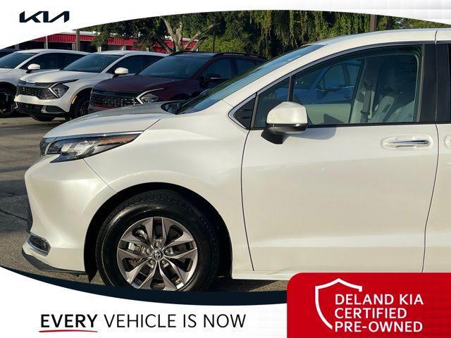 used 2023 Toyota Sienna car, priced at $34,972