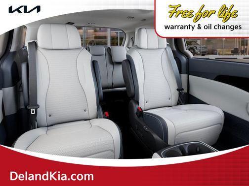 new 2025 Kia Carnival Hybrid car