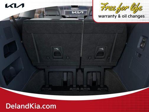 new 2025 Kia Carnival Hybrid car