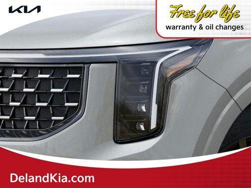 new 2025 Kia Carnival Hybrid car