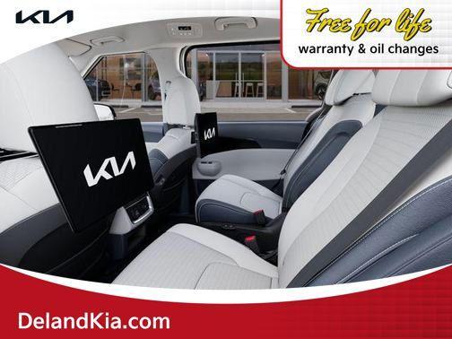 new 2025 Kia Carnival Hybrid car
