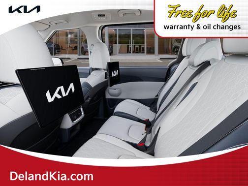 new 2025 Kia Carnival Hybrid car
