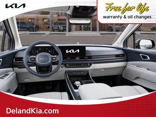 new 2025 Kia Carnival Hybrid car