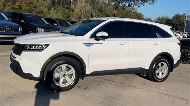 used 2022 Kia Sorento car, priced at $25,708