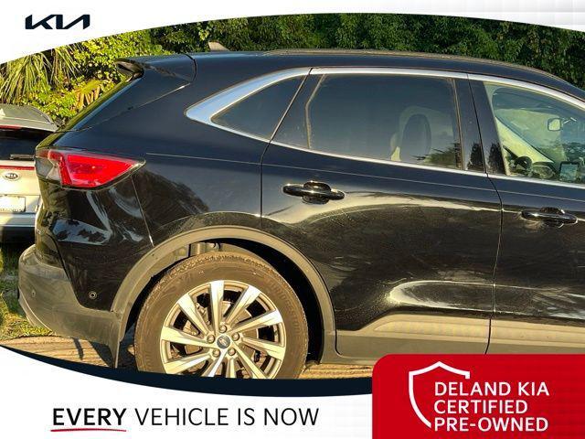 used 2022 Ford Escape car, priced at $25,926