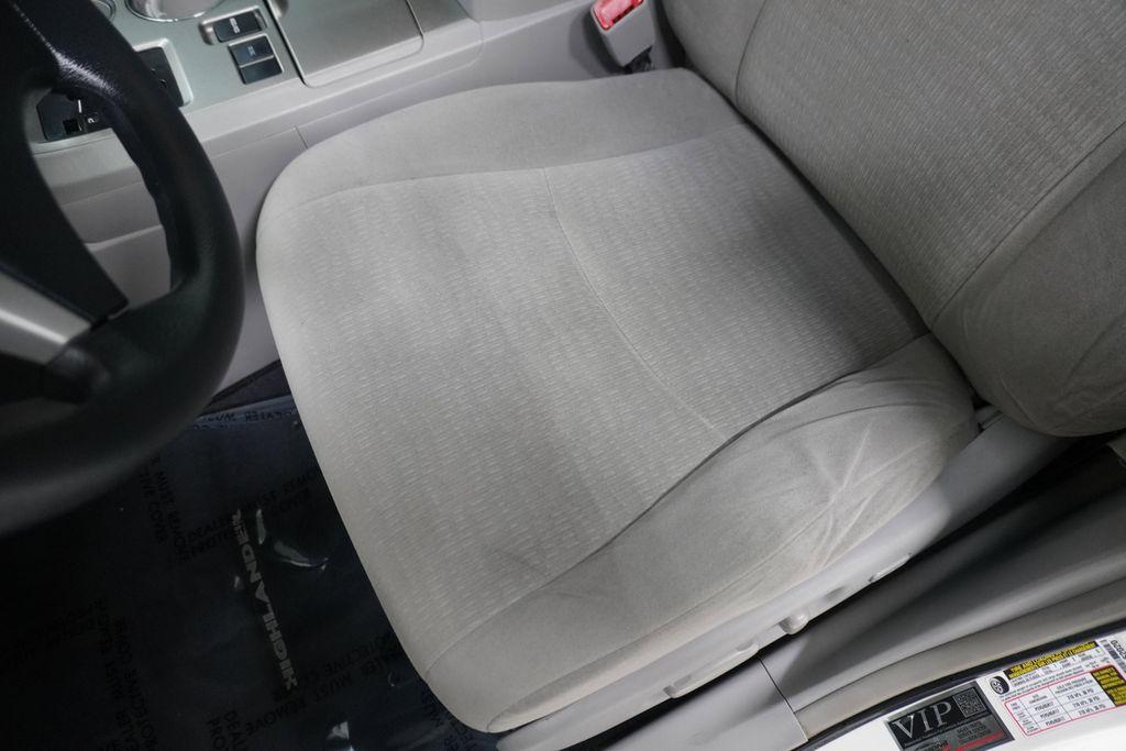 used 2013 Toyota Highlander car, priced at $14,999