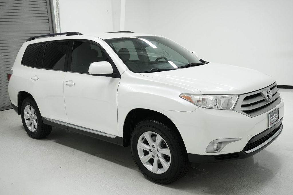 used 2013 Toyota Highlander car, priced at $14,999