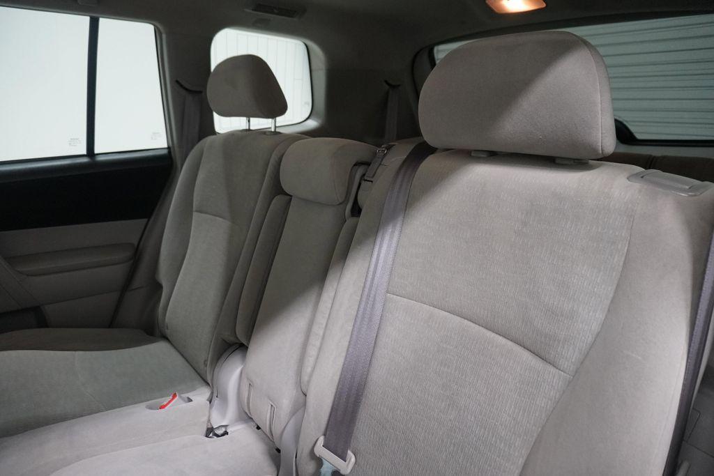 used 2013 Toyota Highlander car, priced at $14,999