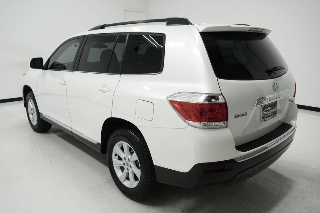 used 2013 Toyota Highlander car, priced at $14,999
