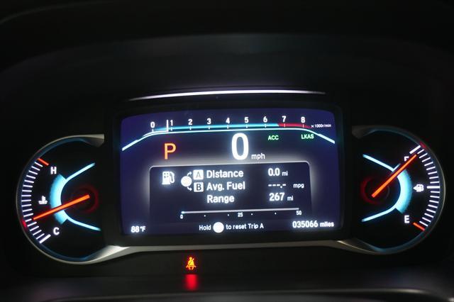 used 2022 Honda Pilot car, priced at $37,999