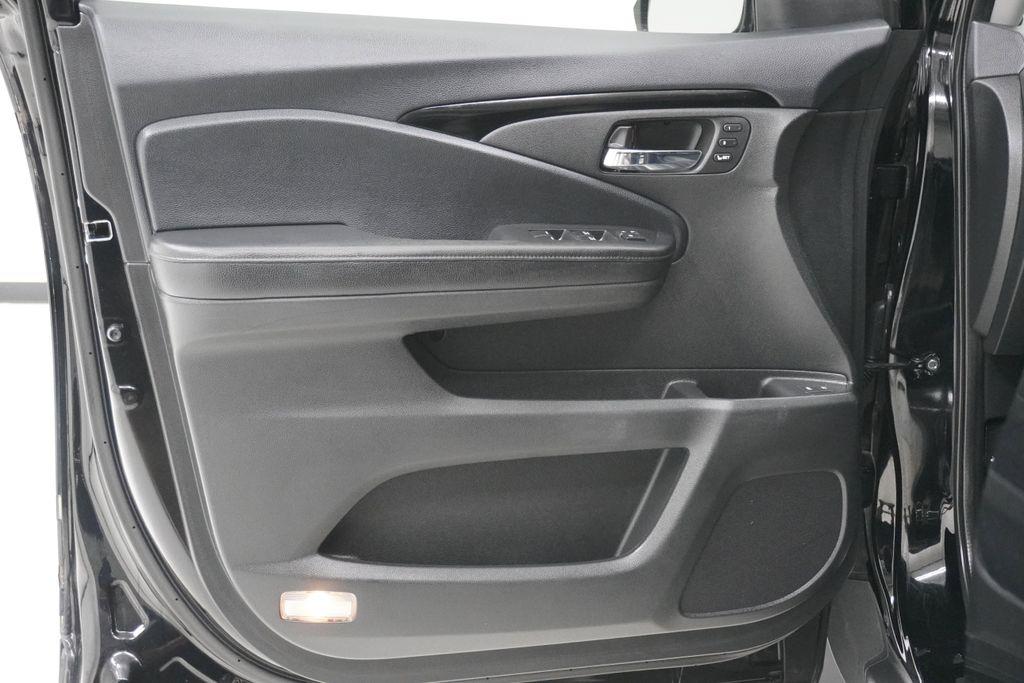 used 2017 Honda Pilot car, priced at $15,998