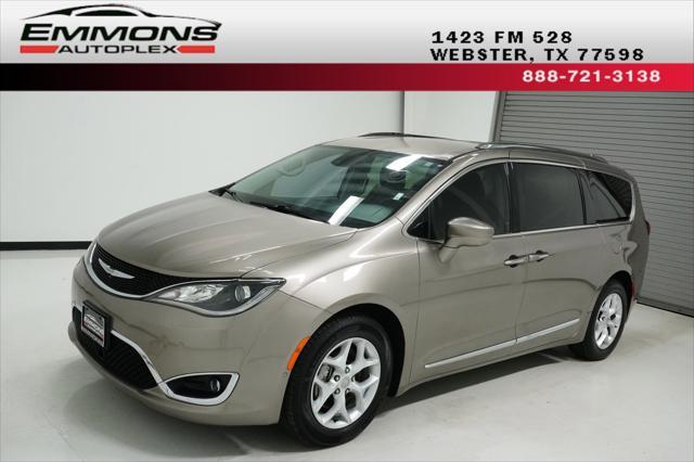 used 2017 Chrysler Pacifica car, priced at $14,999