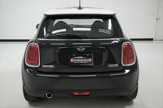 used 2020 MINI Hardtop car, priced at $17,999