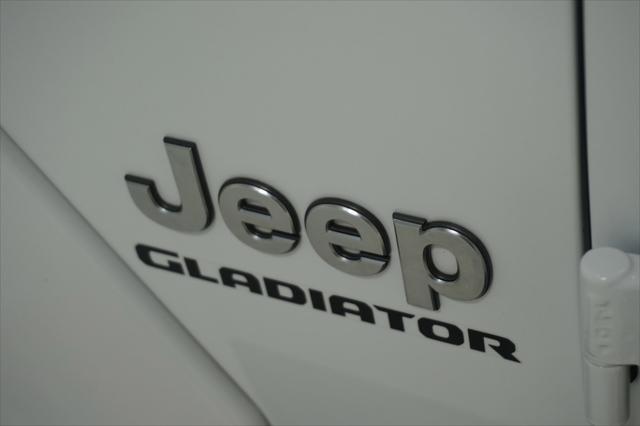 used 2022 Jeep Gladiator car, priced at $33,999