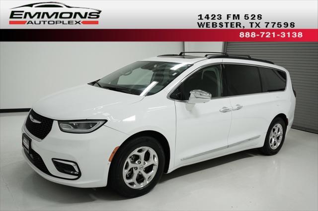 used 2022 Chrysler Pacifica car, priced at $26,999