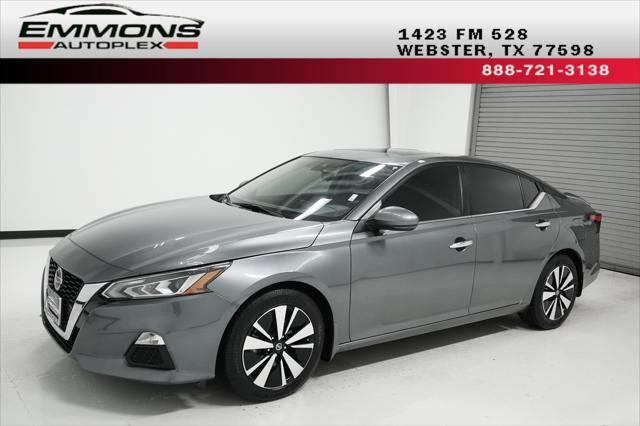 used 2022 Nissan Altima car, priced at $17,999