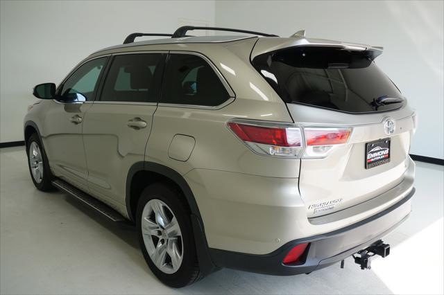 used 2015 Toyota Highlander car, priced at $18,999