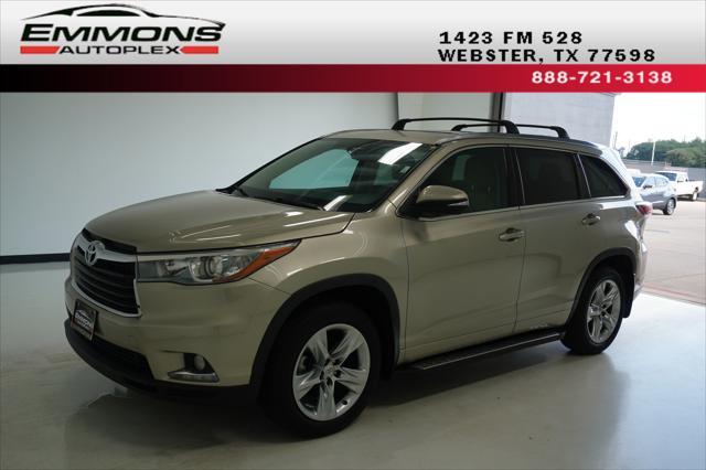 used 2015 Toyota Highlander car, priced at $18,999