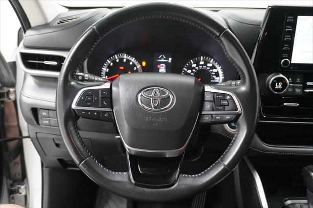 used 2021 Toyota Highlander car, priced at $26,999