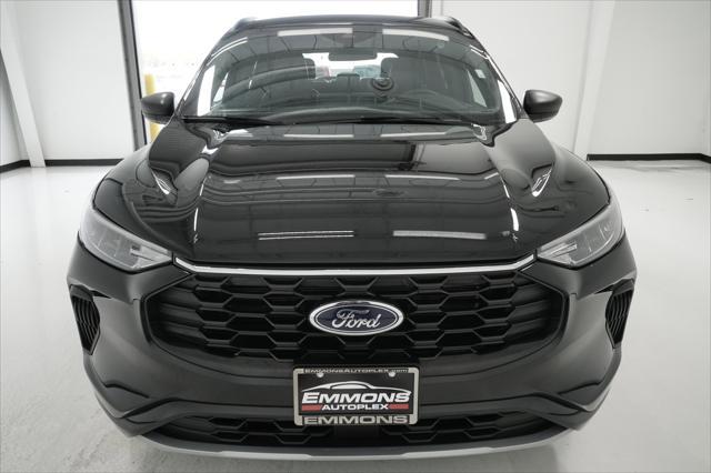 used 2023 Ford Escape car, priced at $23,999