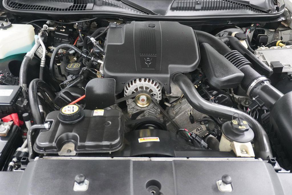 used 2005 Lincoln Town Car car, priced at $13,998