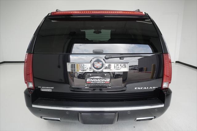 used 2014 Cadillac Escalade car, priced at $24,999