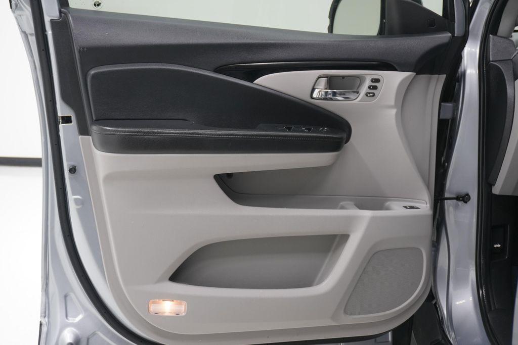 used 2020 Honda Pilot car, priced at $23,999