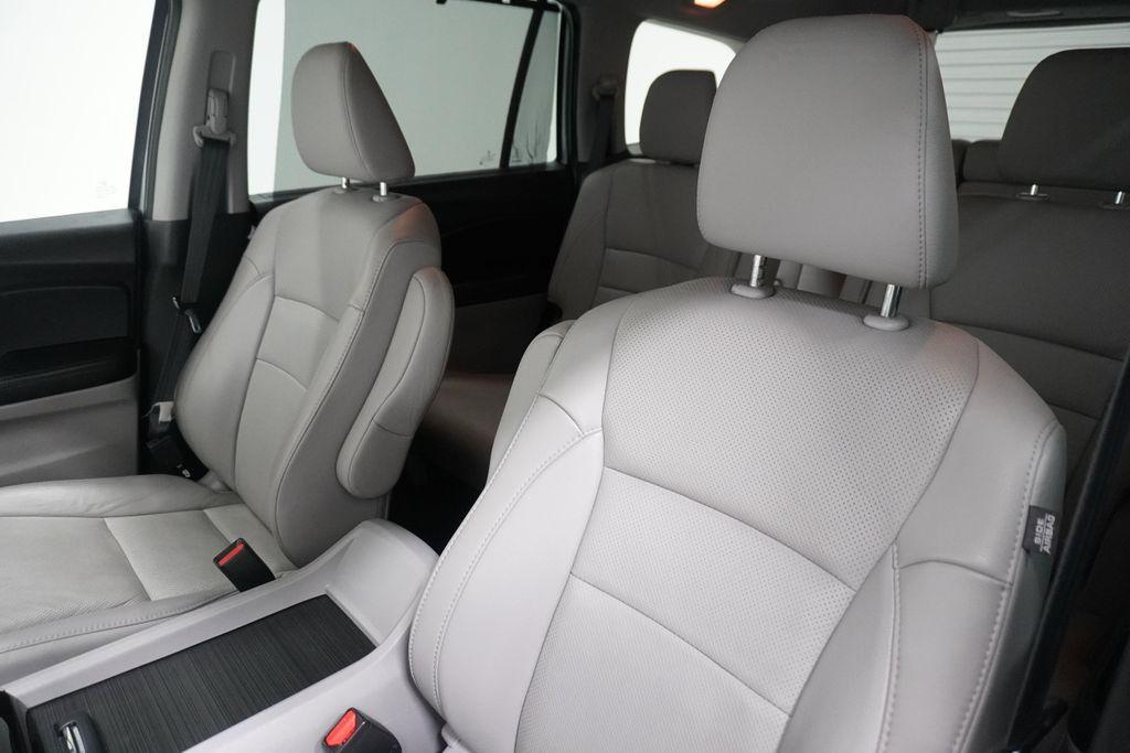 used 2020 Honda Pilot car, priced at $23,999