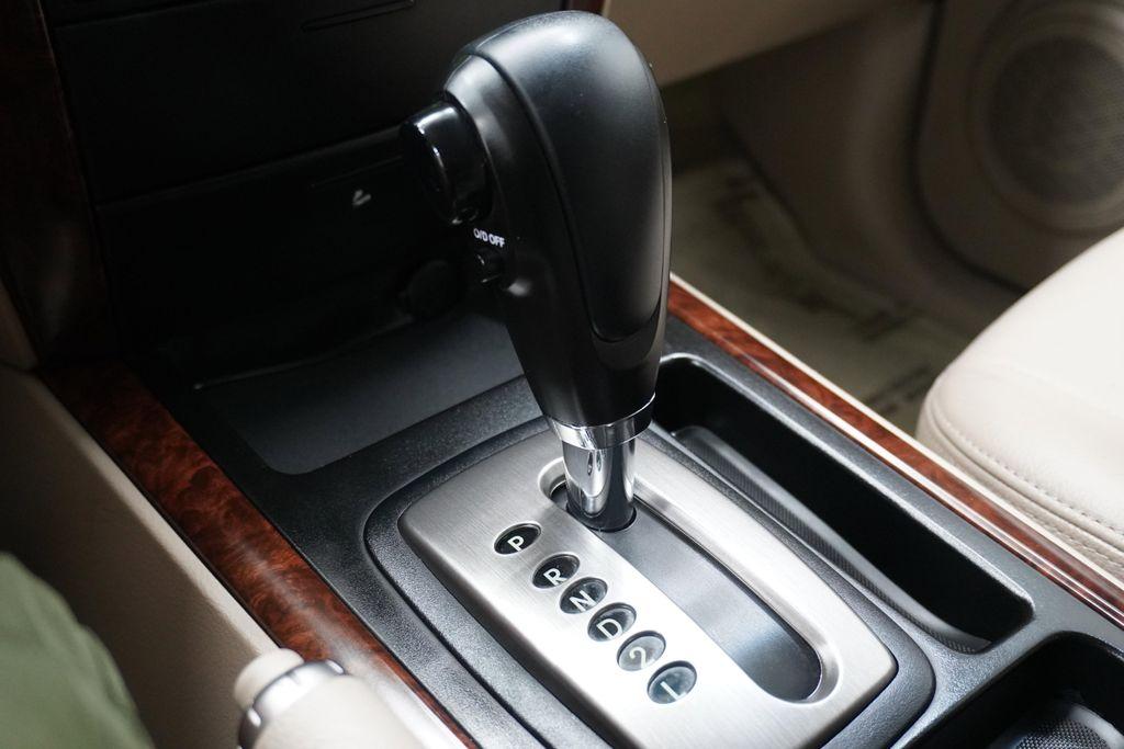 used 2004 Kia Sorento car, priced at $8,999