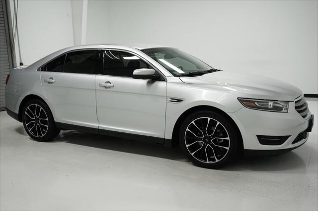 used 2017 Ford Taurus car