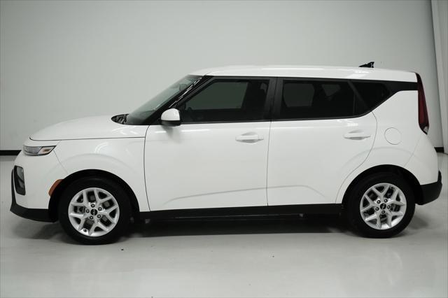 used 2022 Kia Soul car, priced at $16,999