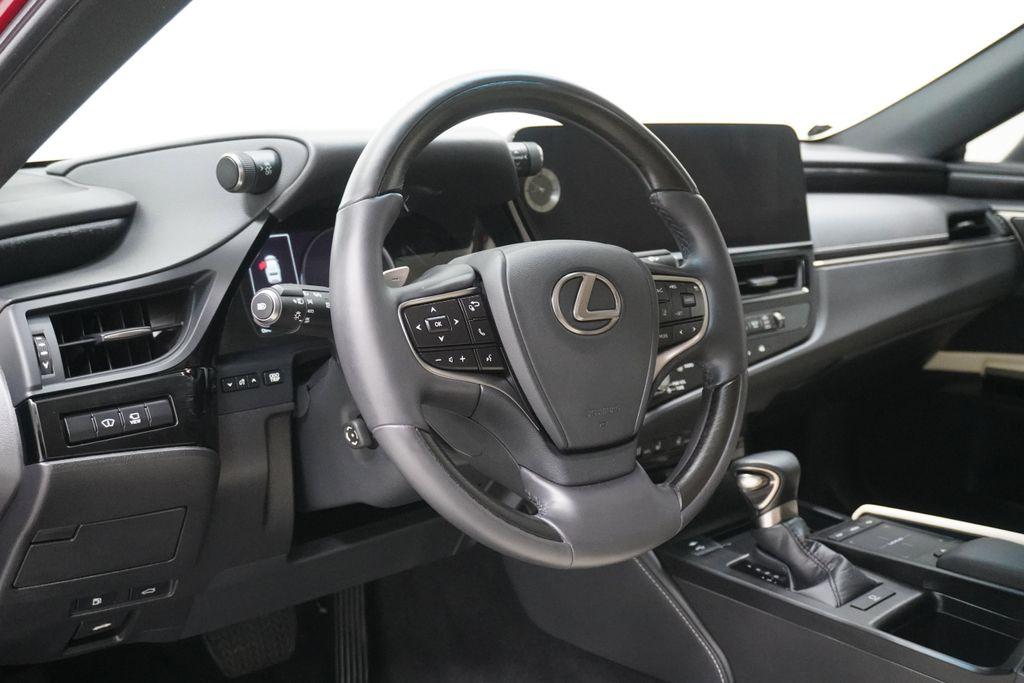 used 2022 Lexus ES 350 car, priced at $39,999