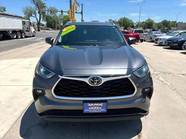 used 2021 Toyota Highlander car, priced at $34,995