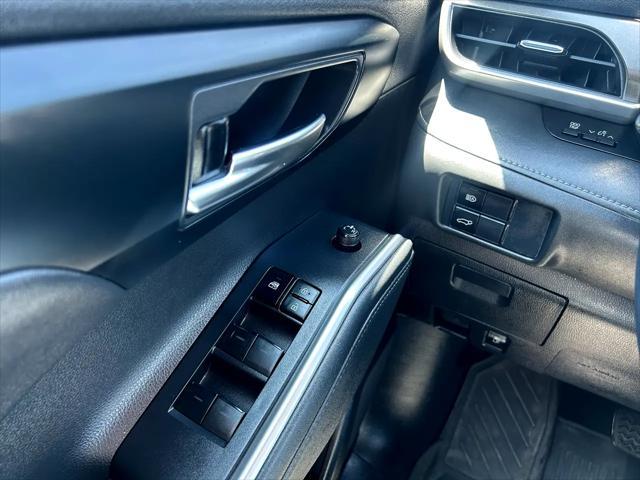 used 2021 Toyota Highlander car, priced at $34,995