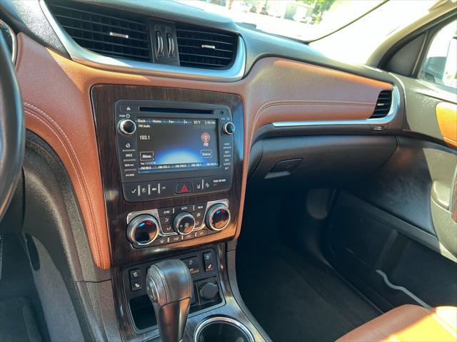 used 2015 Chevrolet Traverse car, priced at $17,995