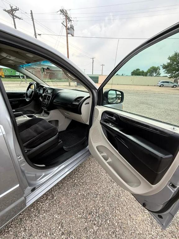 used 2014 Dodge Grand Caravan car, priced at $11,995