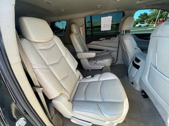 used 2018 Cadillac Escalade ESV car, priced at $32,245