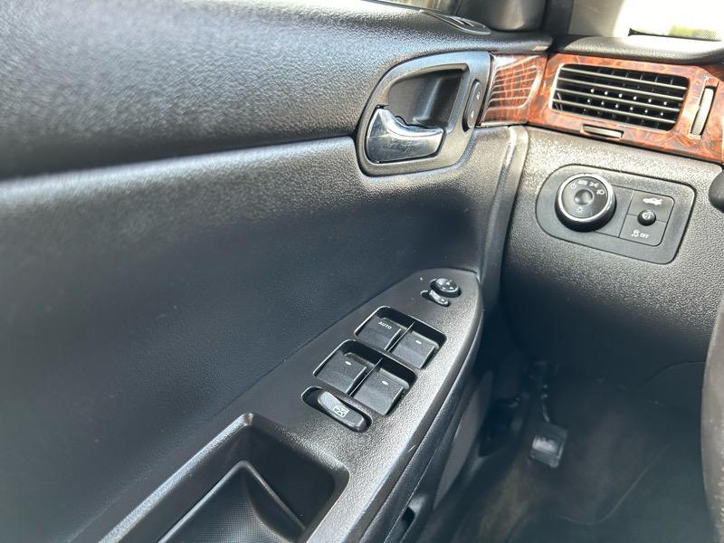 used 2014 Chevrolet Impala Limited car, priced at $10,495