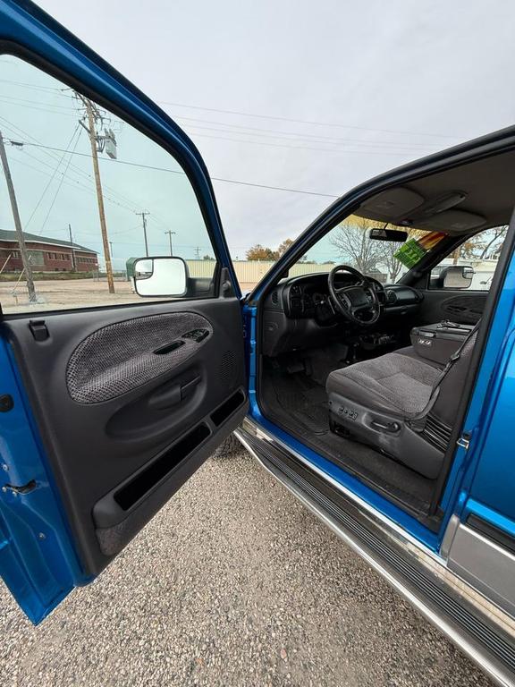 used 2001 Dodge Ram 2500 car, priced at $19,995