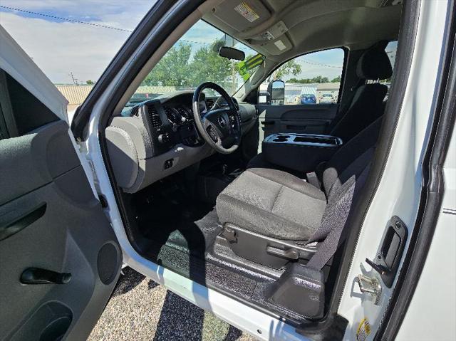 used 2011 GMC Sierra 2500 car, priced at $15,995