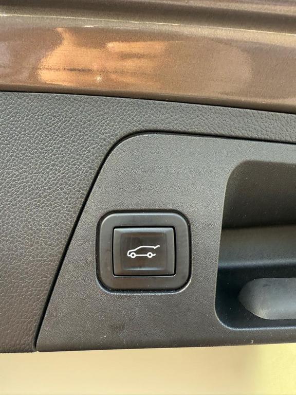 used 2018 Buick Envision car, priced at $19,995