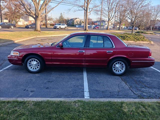 used 1998 Ford Crown Victoria car, priced at $5,995