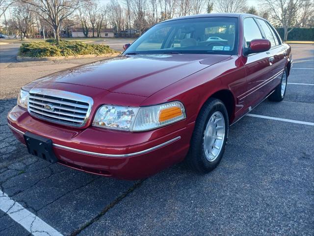 used 1998 Ford Crown Victoria car, priced at $5,995